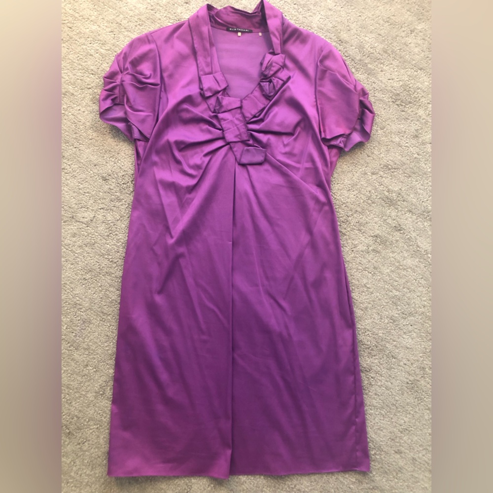 Elie Tahari shift dress with pleat detail, Size M